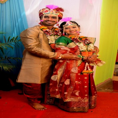 Uday Mahadik & Pooja Hawale